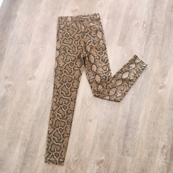 Zara snakeskin print high rise jeans - Picture 4 of 7
